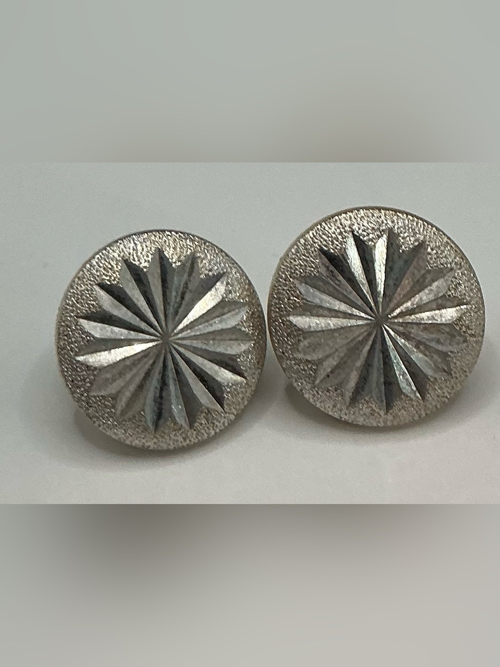 VINTAGE HONG KONG STARBURST SILVER BUTTON CLIP EARRINGS